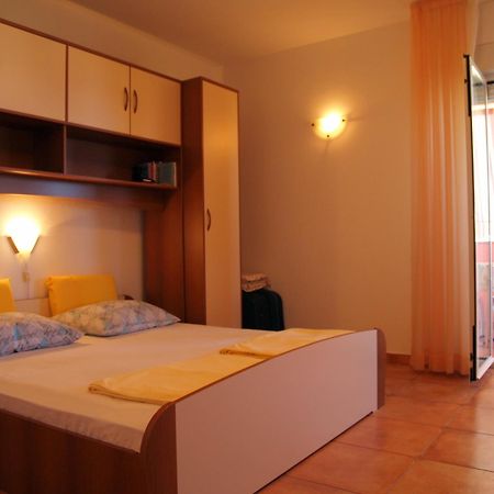 Apartments Banic Barbat na Rabu エクステリア 写真